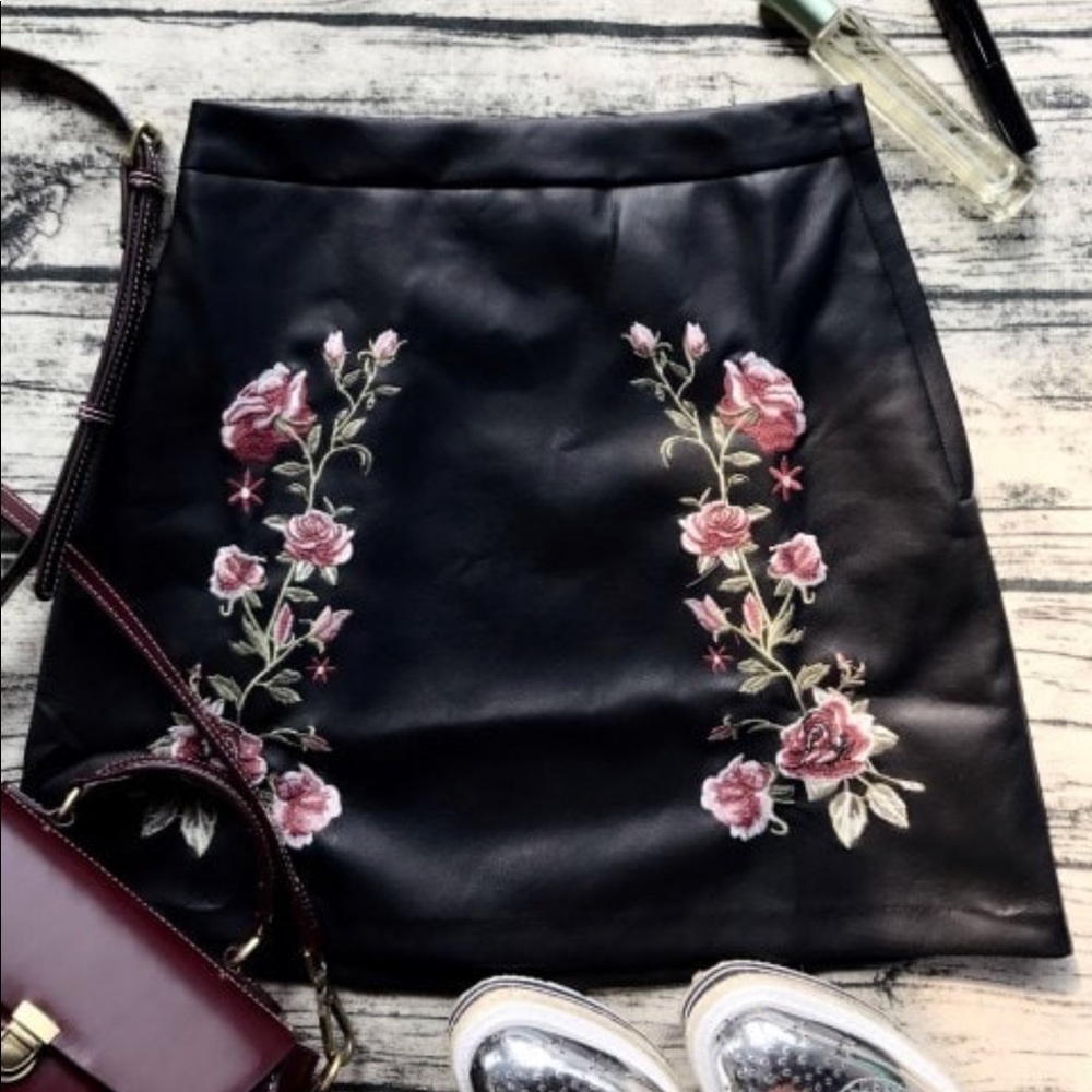 Super Cute Leather Skirt